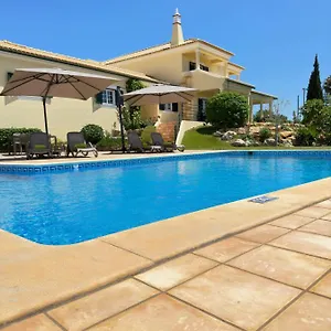 https://villa-tranberg.hotelaalgarve.com